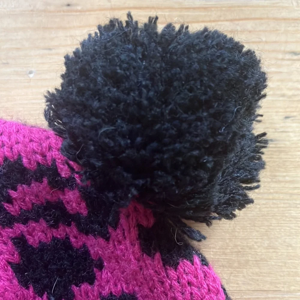 Kids’ knit beanie BearPaw Pink Animal Print